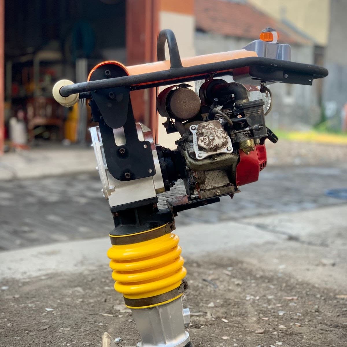 Stamper Kuda / Jumping Jack Compactor