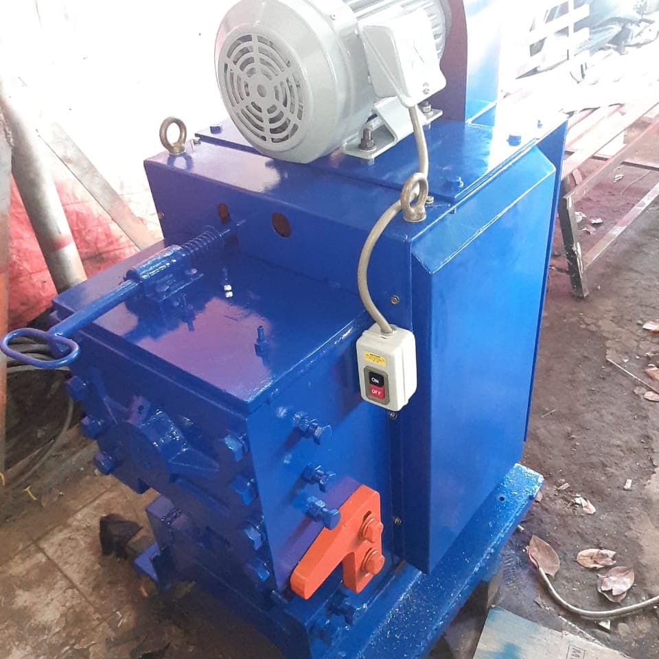 Bar Cutter / Mesin Potong Besi Beton